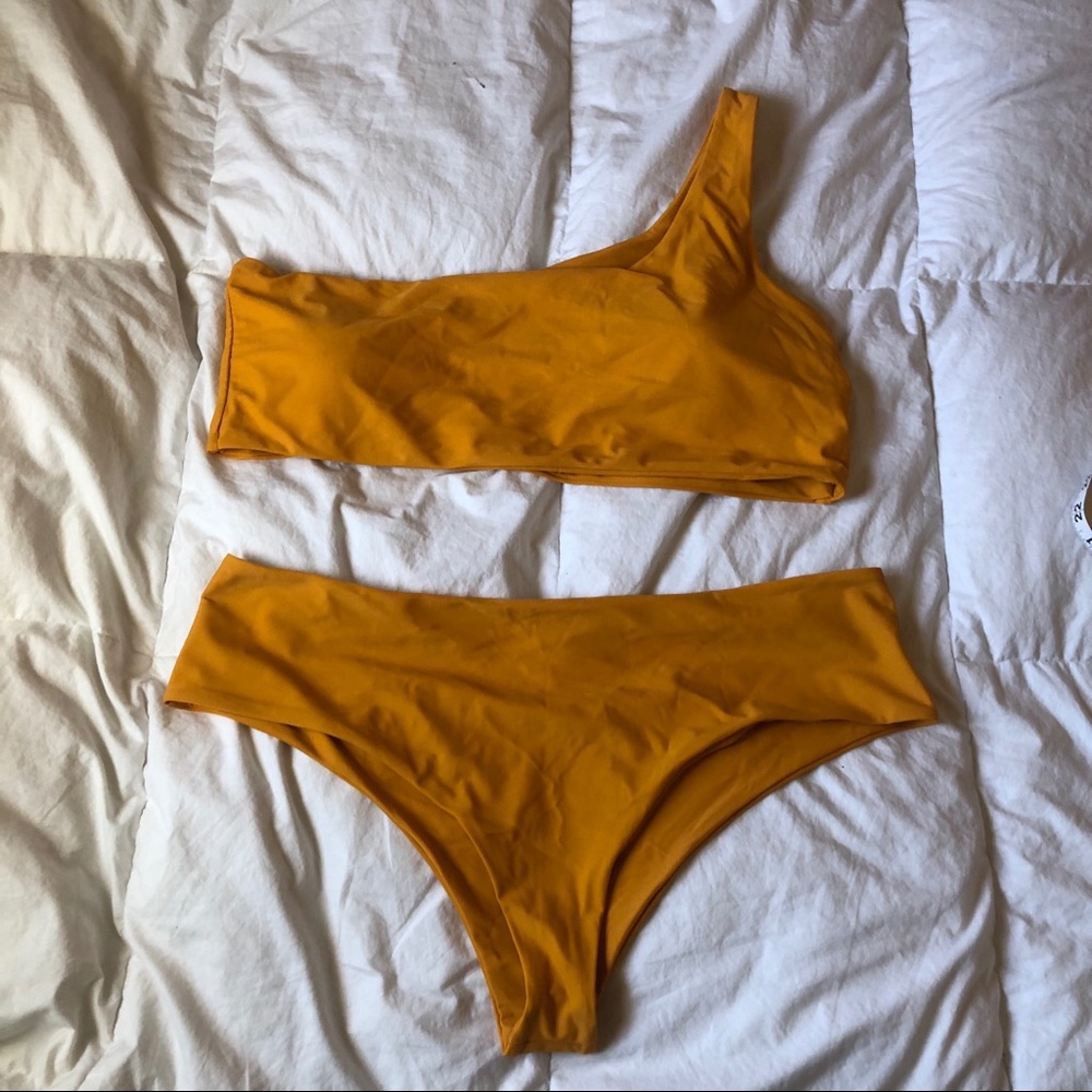One shoulder Bikini Swimsuit 🧡 -NBW